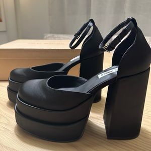 Charlize Black Satin